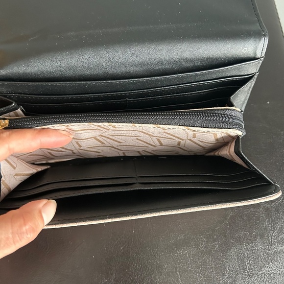 Marc New York (Andrew Marc) Pink  Pebbled Faux Leather Wallet - Picture 9 of 17